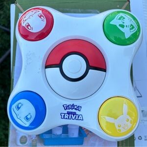 Pokemon Trainer Trivia Electronic Game Red Green Blue Yellow White